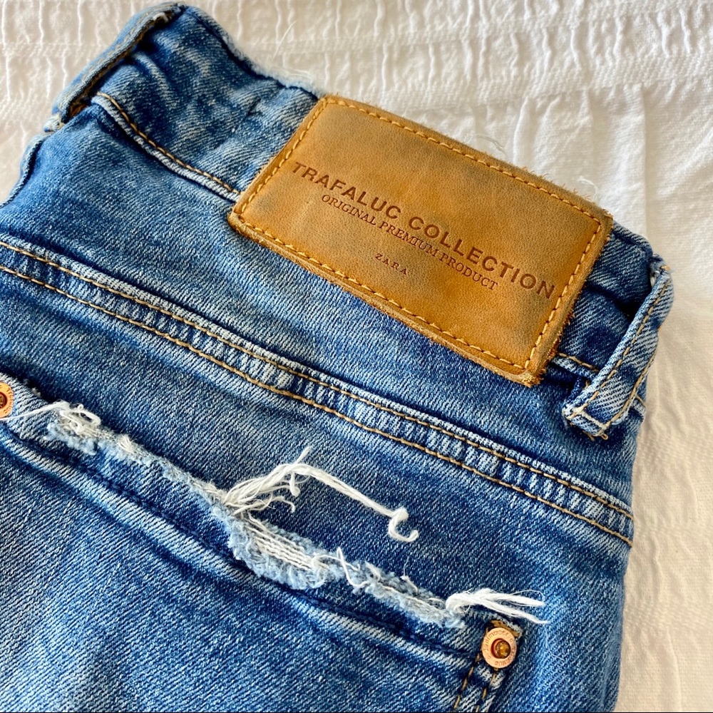 Jeans - Picture 3 of 4